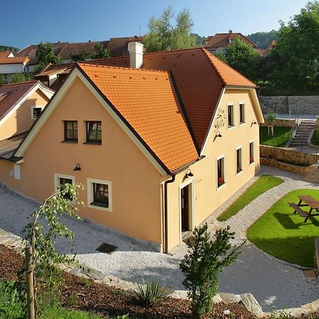 Penzion Tilia Cesky Krumlov Bagian luar foto